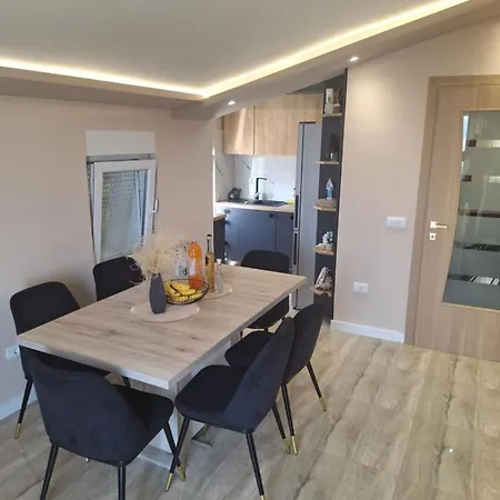 Loncar Appartement Mimice